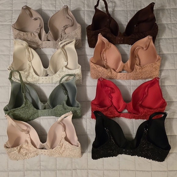 Aerie Women's Bra Collection - Cream, Green, Red, Black - Picture 2 of 4